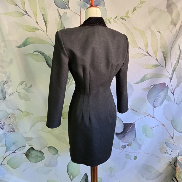 LA BELLE | Double-Breasted Velvet Coat in Black sz 5 - Picture 2 of 8